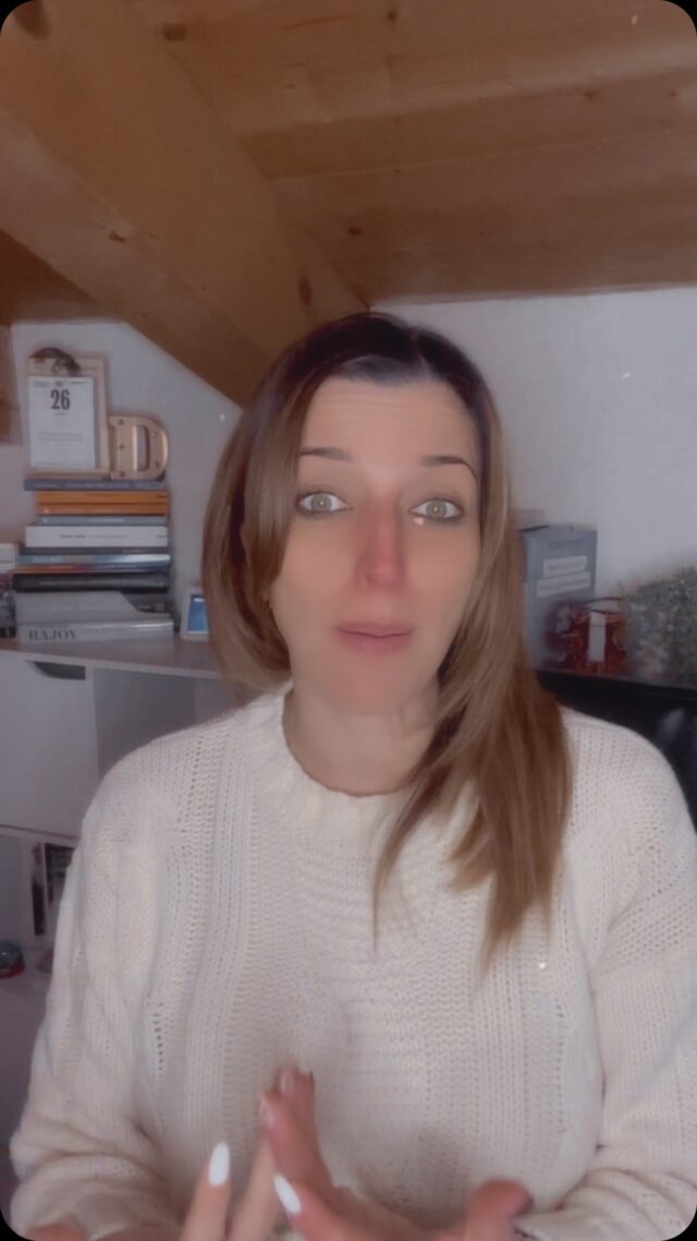 Posso aiutarti, puoi scrivermi nei DM, o cliccando al link della Bio.#DMconsulentemarketing #negozi #azienda #liberoprofessionista #socialmedia #news #business #marketing #digital #branding #immagine #immaginecoordinata #gestionedeltempo #lavorareconpassione #comfortzone